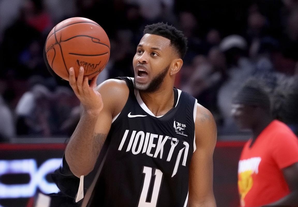 巴恩斯手感冰冷猛龙进攻受阻，迈克尔·波特高效表现助篮网结束五连败